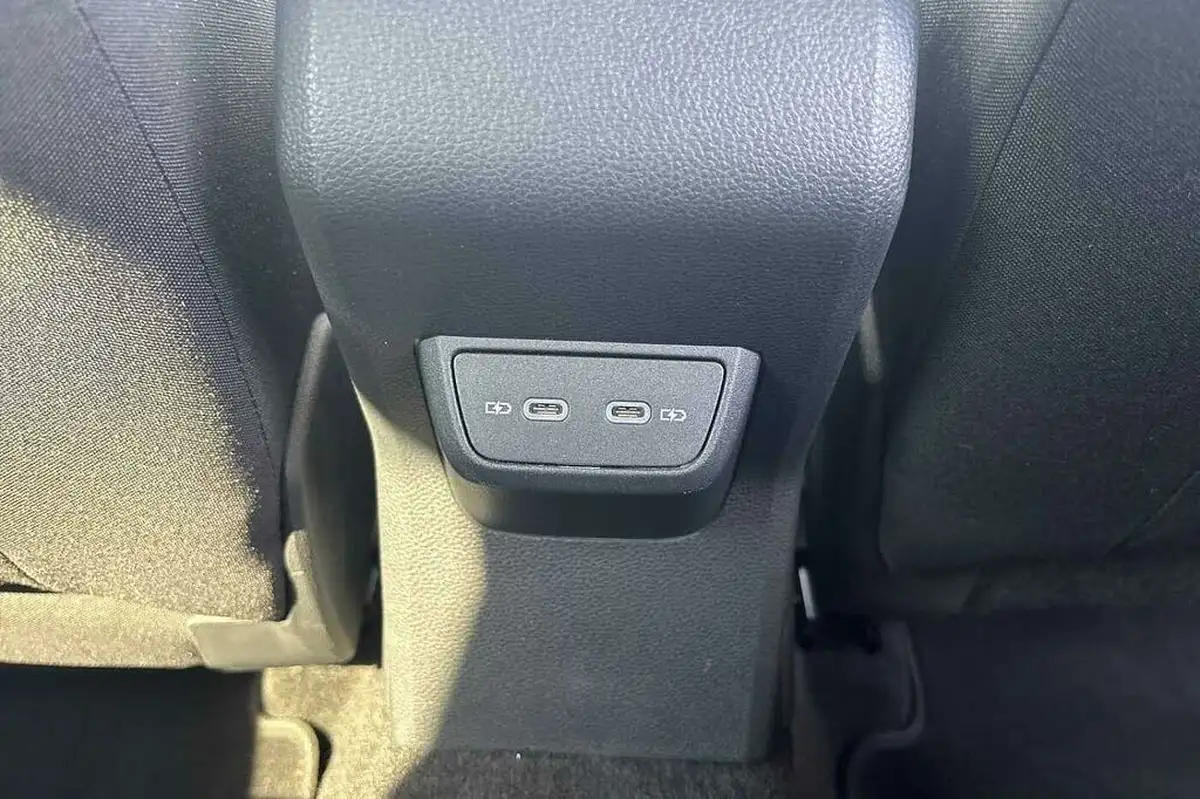 2022-volkswagen-polo-10-tsi-life-big-25