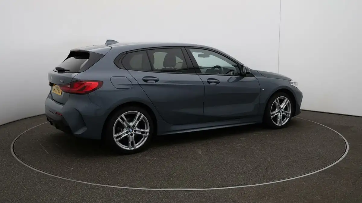 2021-bmw-1-series-15-118i-m-sport-lcp-dct-big-45
