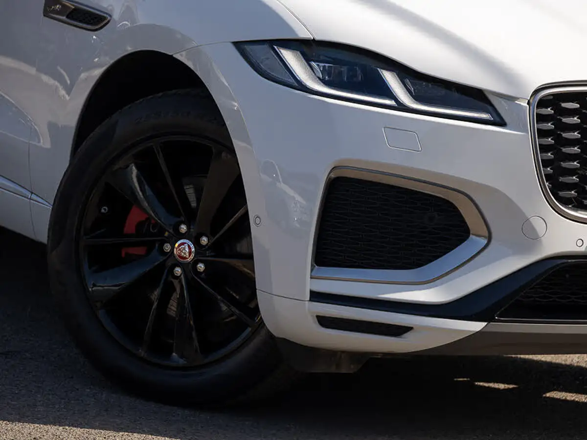 2021-jaguar-f-pace-20-d200-r-dynamic-se-mhev-big-19