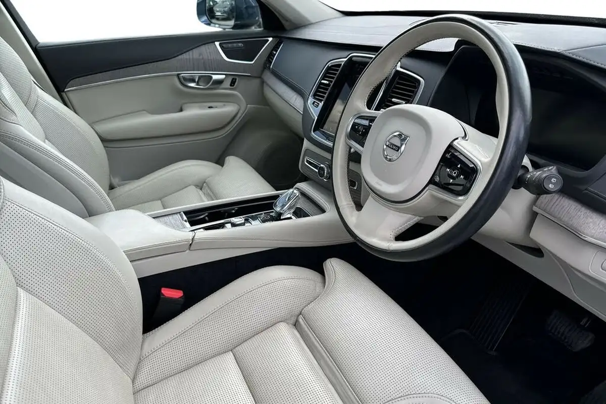 2021-volvo-xc90-20td-b5-inscription-big-9