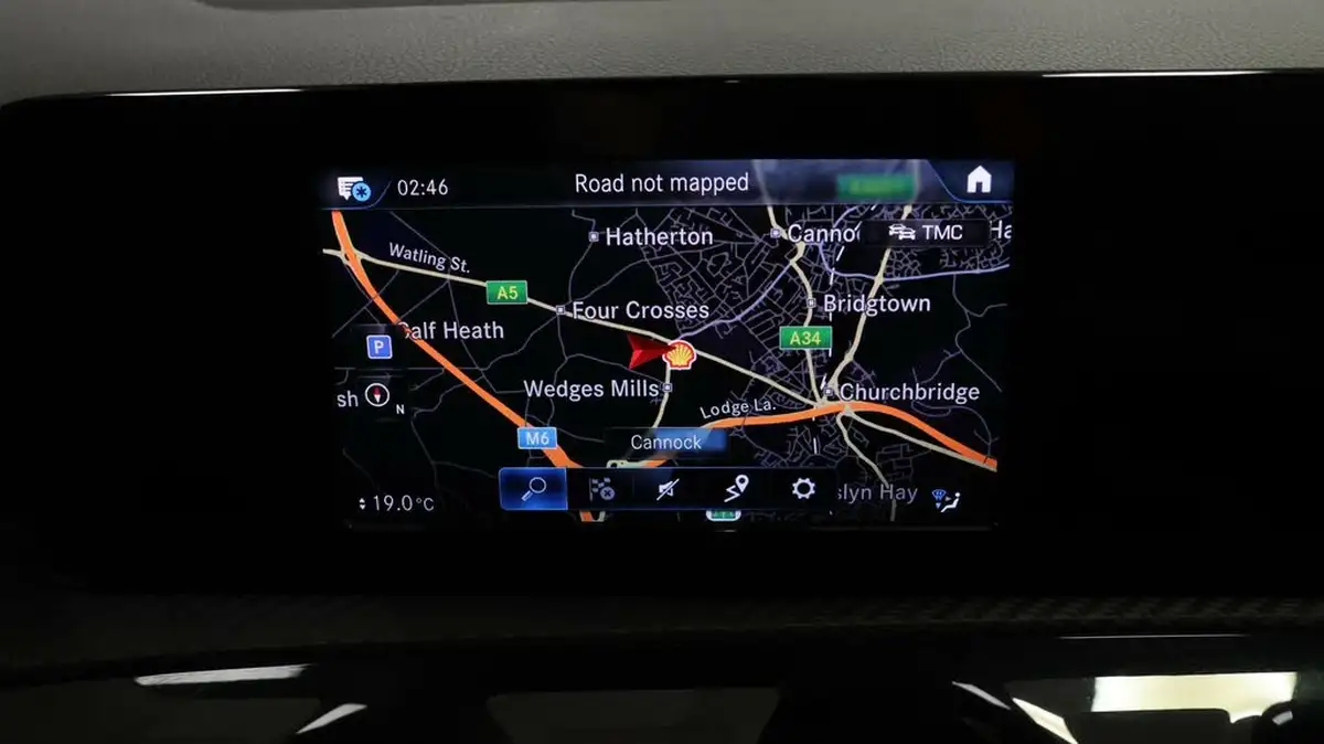 2018-mercedes-benz-a-class-15d-a180d-se-116ps-ss-7g-dct-big-10
