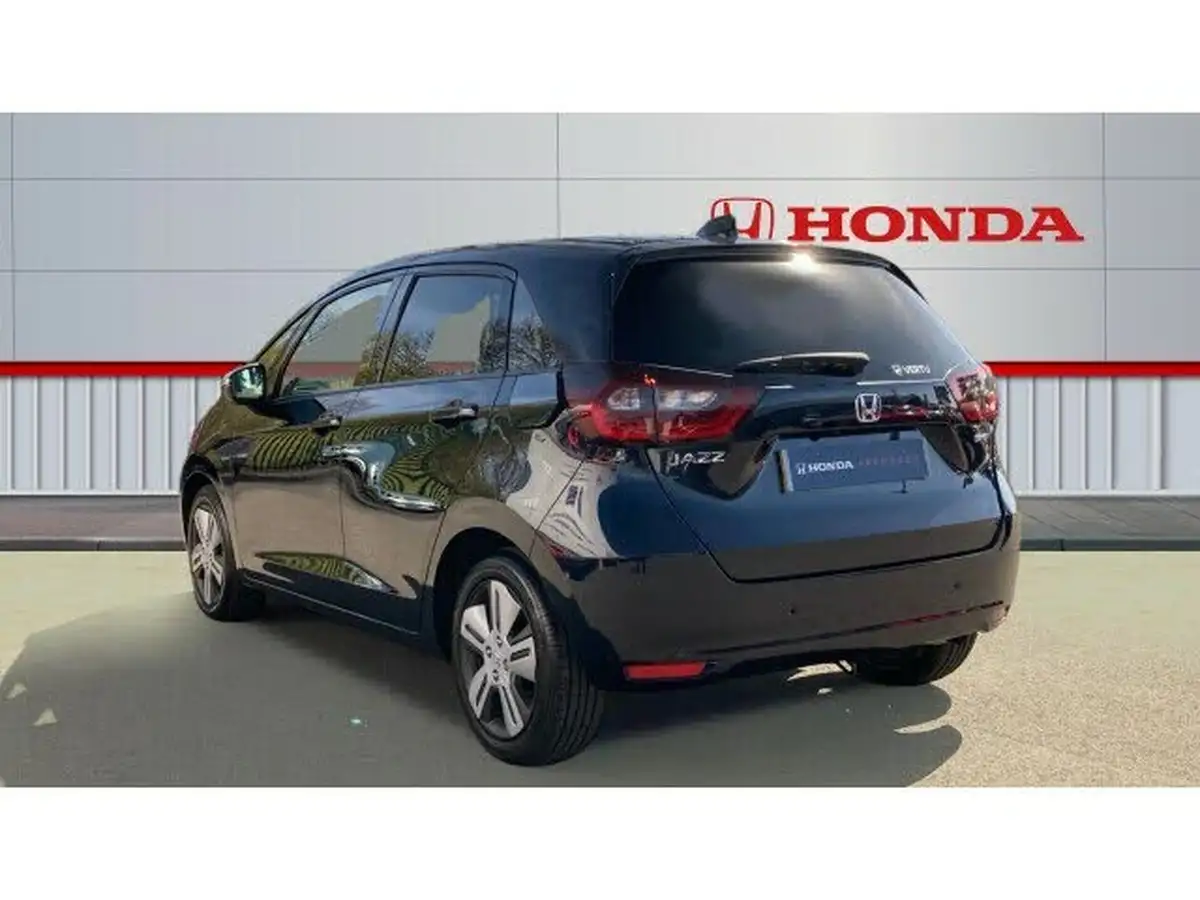 2021-honda-jazz-15-i-mmd-ex-107ps-big-2