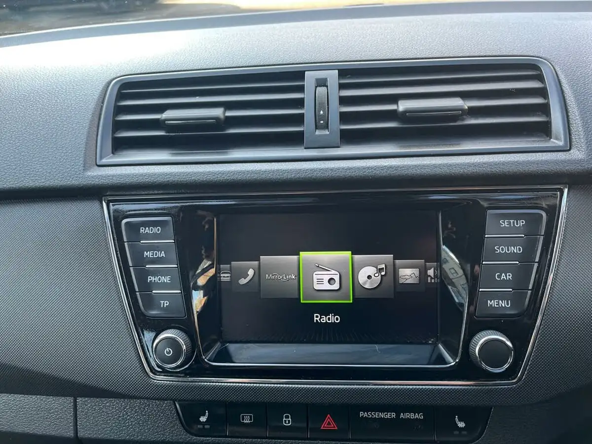 2015-skoda-fabia-12-se-l-90ps-estate-big-32