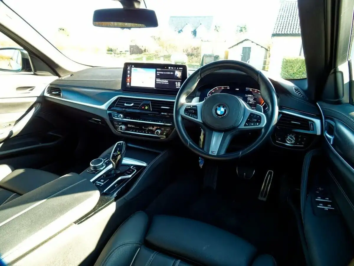 2023-bmw-5-series-20td-520d-m-sport-mht-touring-5d-big-30