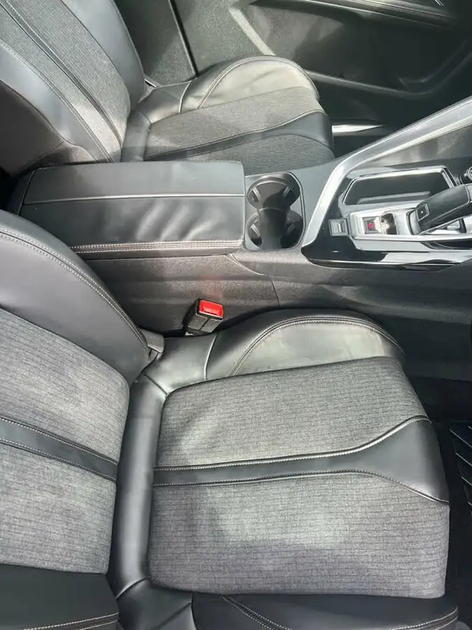 2018-peugeot-5008-suv-16-thp-gt-line-big-16