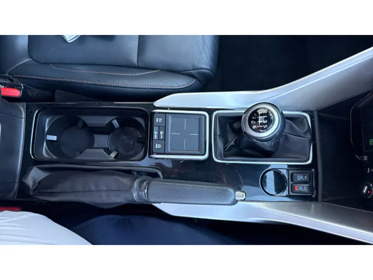 2019-mitsubishi-eclipse-cross-15-4-big-31