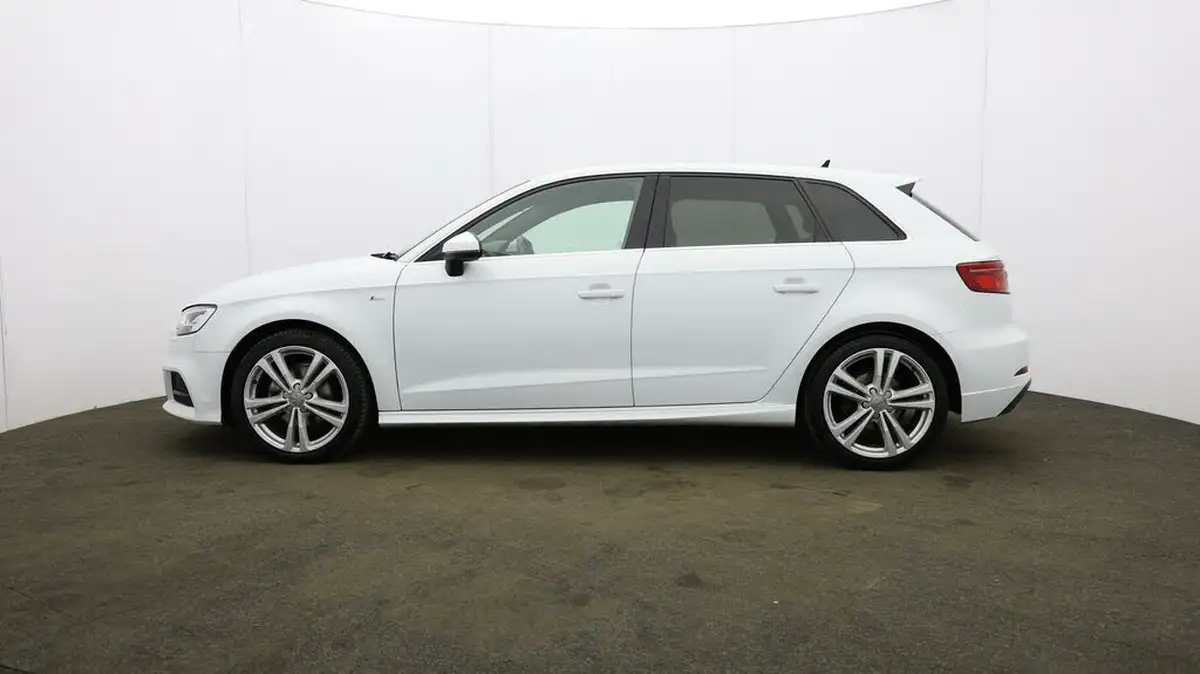2019-audi-a3-15-35-tfsi-s-line-sportback-5d-tronic-big-3