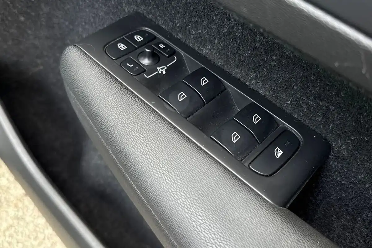 2020-volvo-xc40-20-t4-inscription-pro-big-30