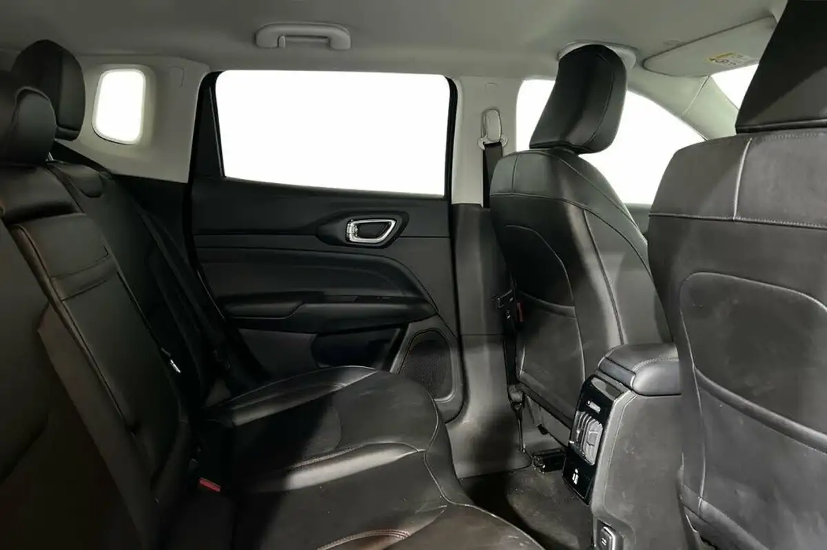 2023-jeep-compass-13-gse-trailhawk-big-7