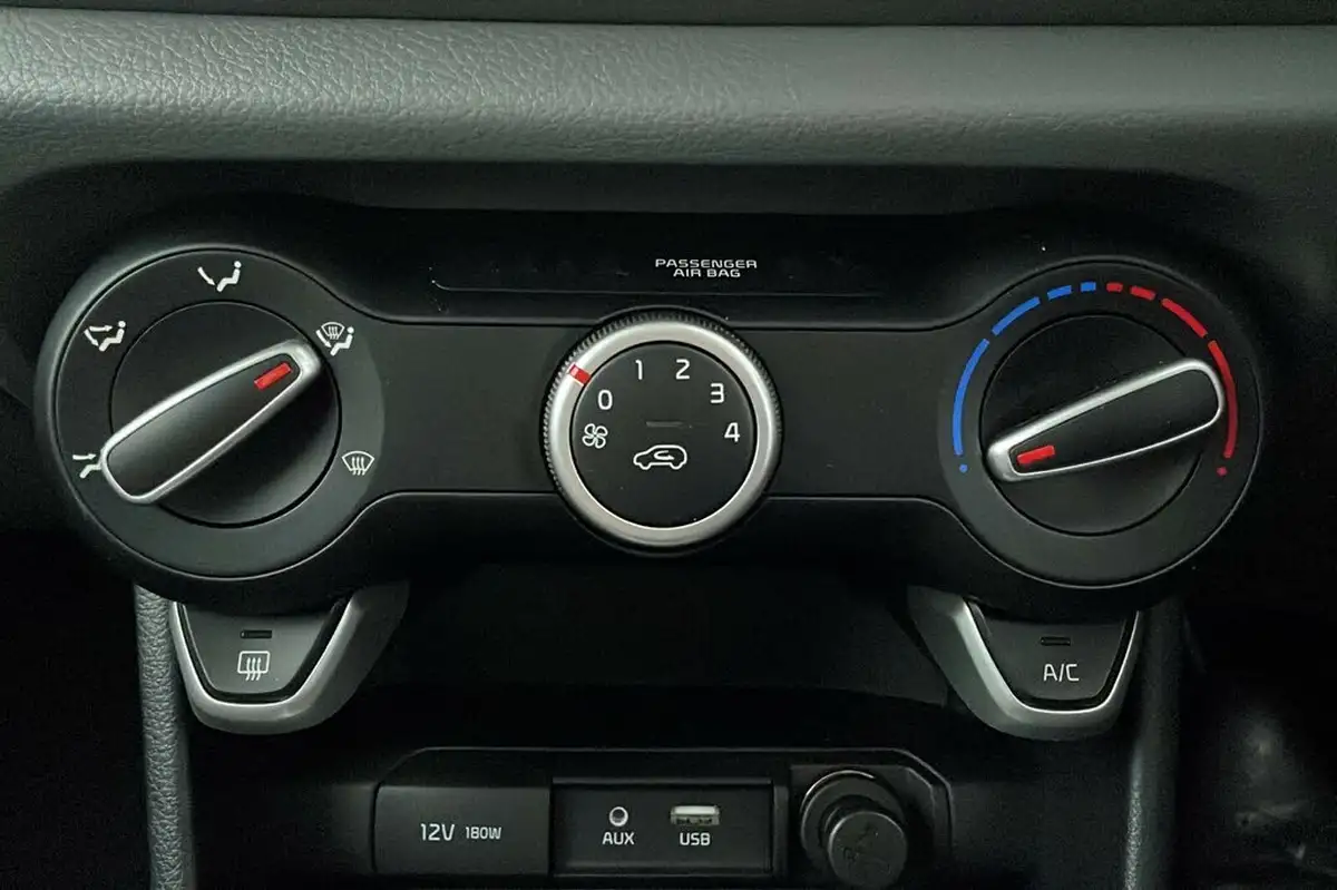 2018-kia-picanto-125-x-line-big-14