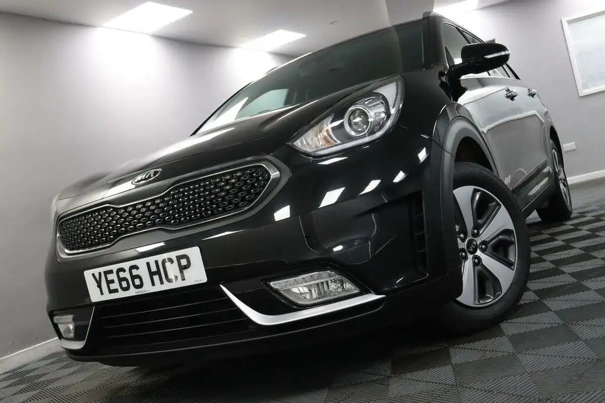 2016-kia-niro-16-gdi-2-big-27