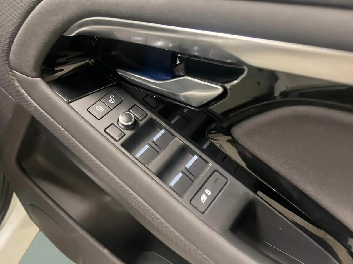 2020-land-rover-range-rover-evoque-20-d150-r-dynamic-big-14