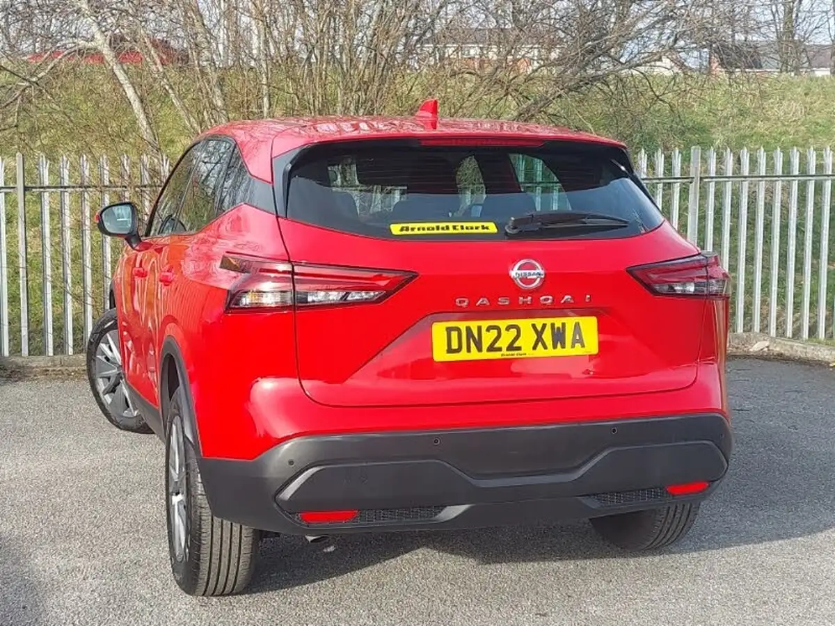 2021-nissan-qashqai-13-dig-t-visia-big-1