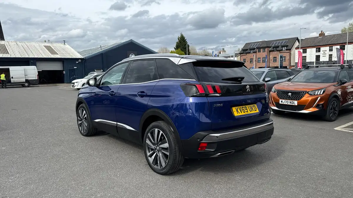 2020-peugeot-3008-suv-12-puretech-gt-line-premium-big-4