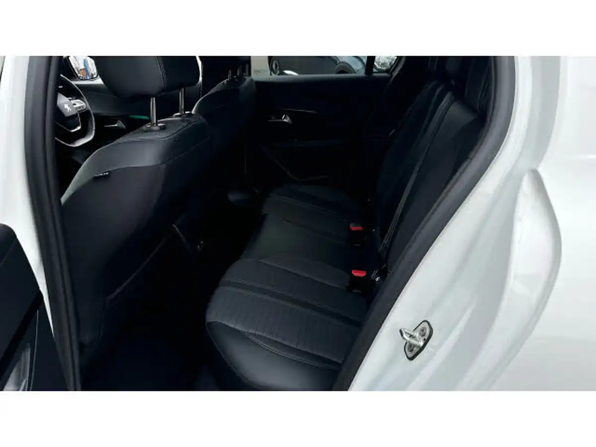 2022-peugeot-208-12-puretech-allure-premium-100bhp-big-15