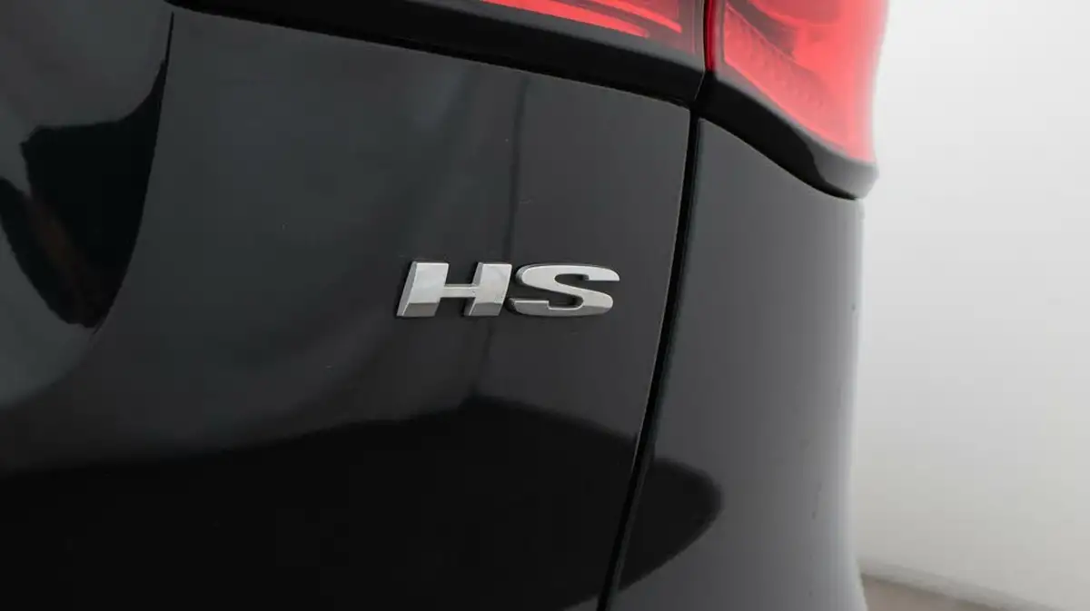 2022-mg-hs-15t-gdi-excite-162ps-big-21