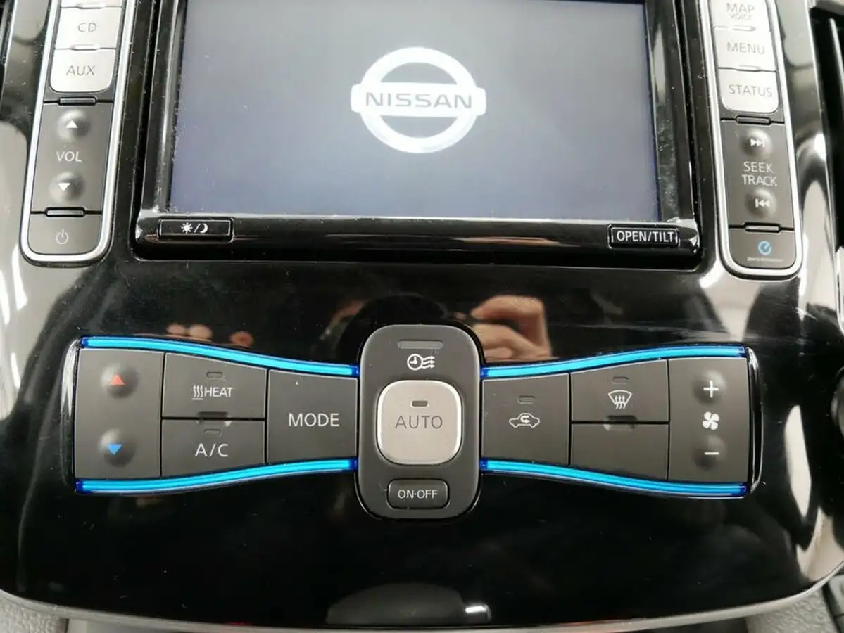 2021-nissan-env200-e-tekna-rapid-panel-van-big-26