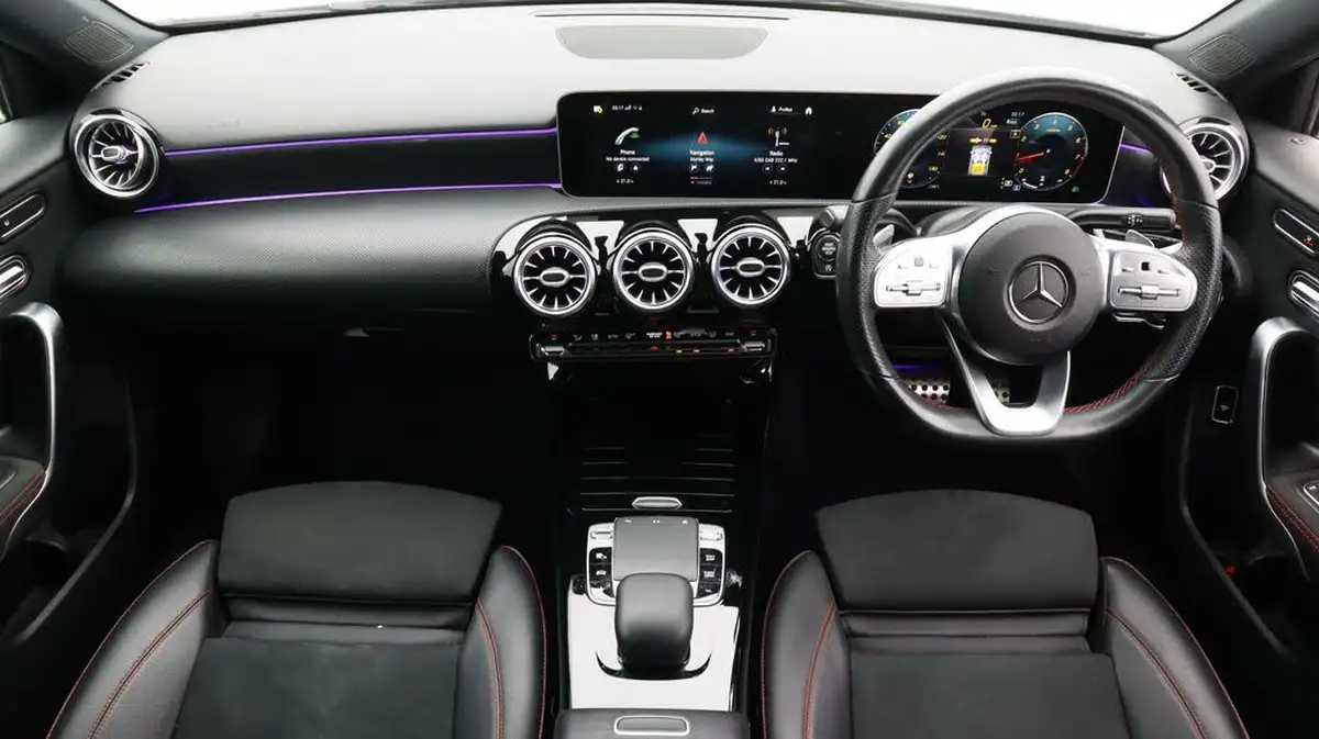 2019-mercedes-benz-a-class-13-a200-amg-line-premium-plus-saloon-4d-7g-dct-big-13