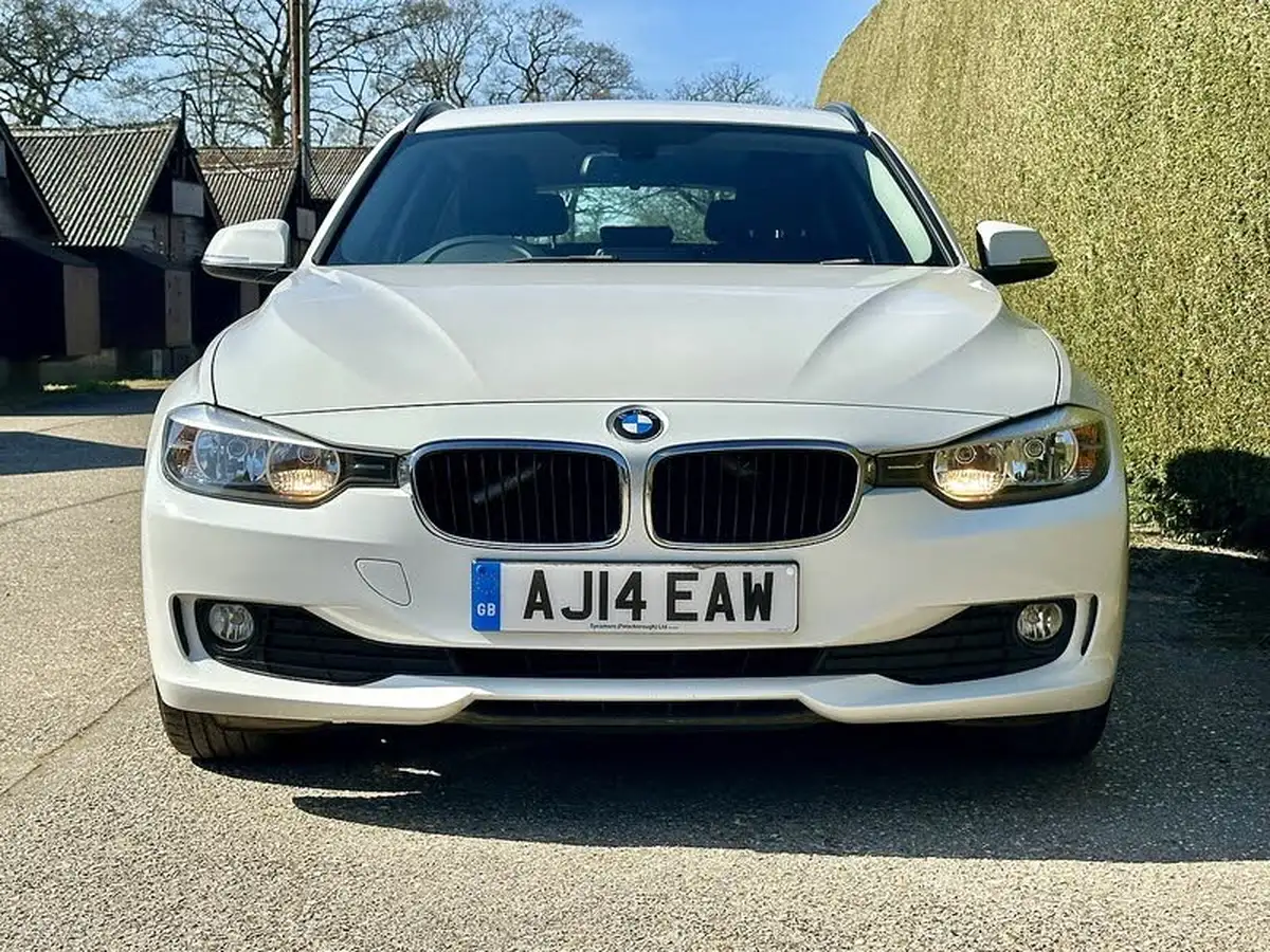 2014-bmw-3-series-20td-320d-efficientdynamics-business-touring-5d-auto-big-3