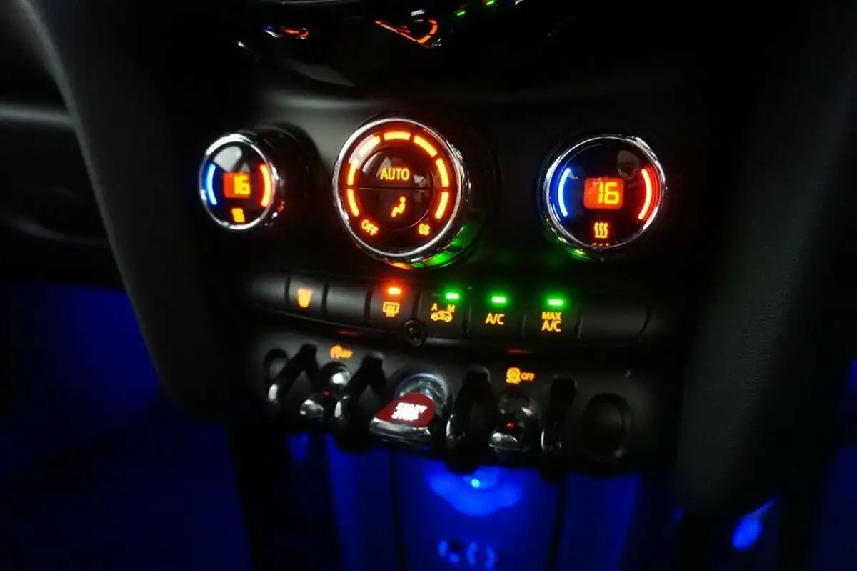 2015-mini-cooper-15td-cooper-d-114bhp-5d-big-24