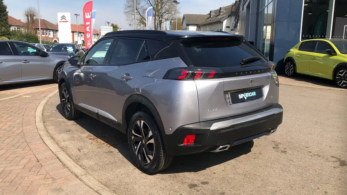2021-peugeot-2008-suv-12-puretech-gt-big-4