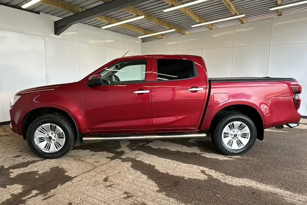 2023-isuzu-d-max-19td-dl20-double-big-6