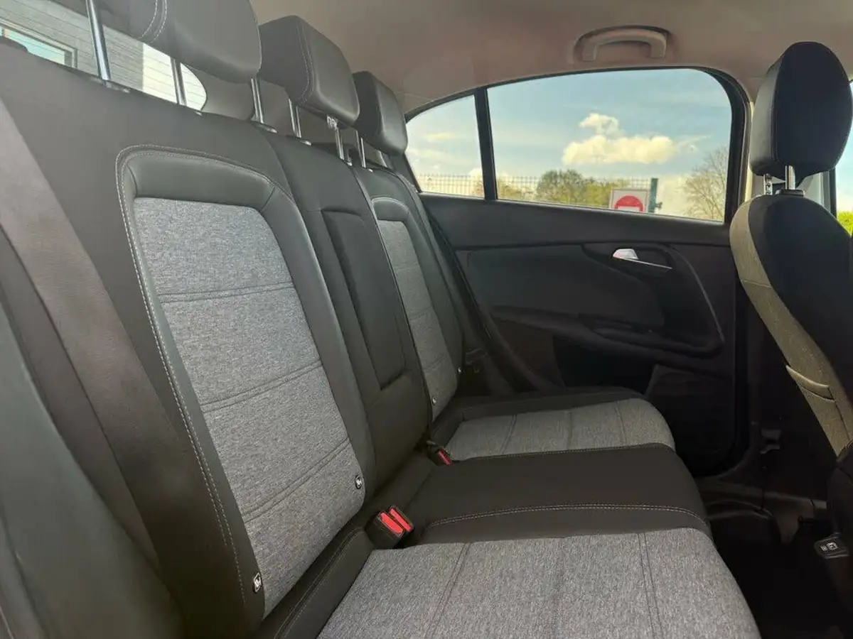 2021-fiat-tipo-10-cross-big-27