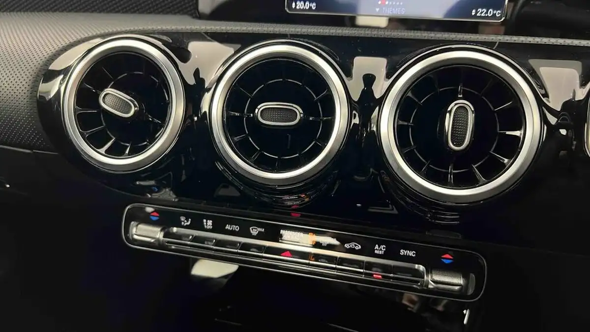 2019-mercedes-benz-a-class-13-a180-sport-hatchback-5d-1332cc-7g-dct-big-21
