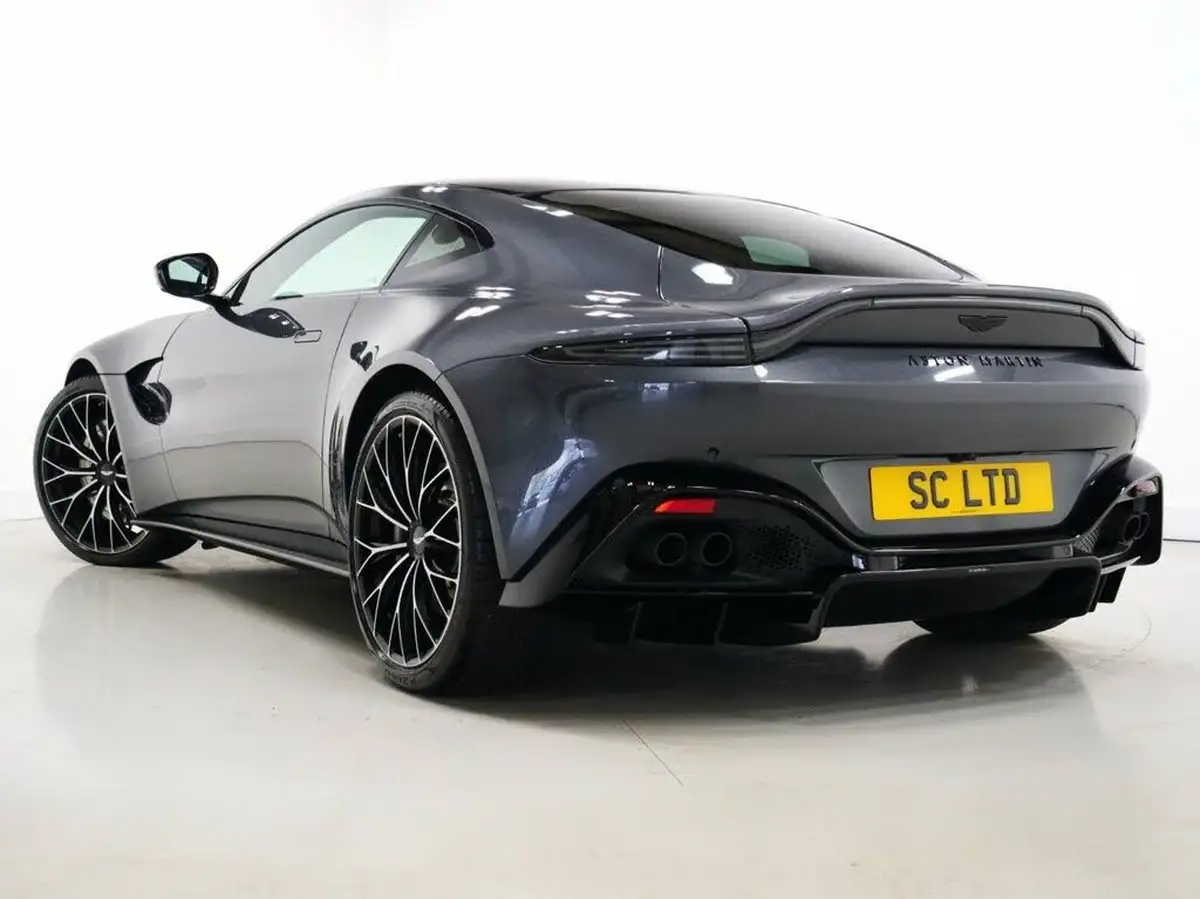 2024-aston-martin-vantage-40-v8-vantage-coupe-auto-big-1