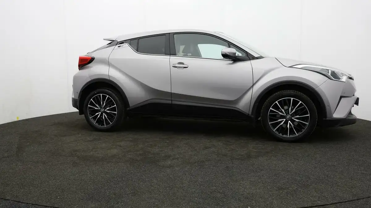 2017-toyota-c-hr-12-excel-big-33