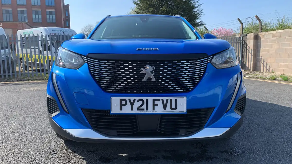 2021-peugeot-2008-suv-12-puretech-allure-100bhp-big-15