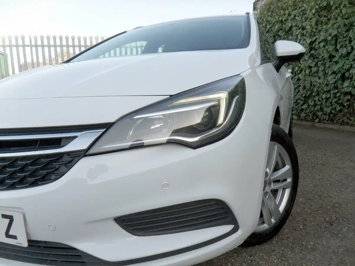 2019-vauxhall-astra-big-22