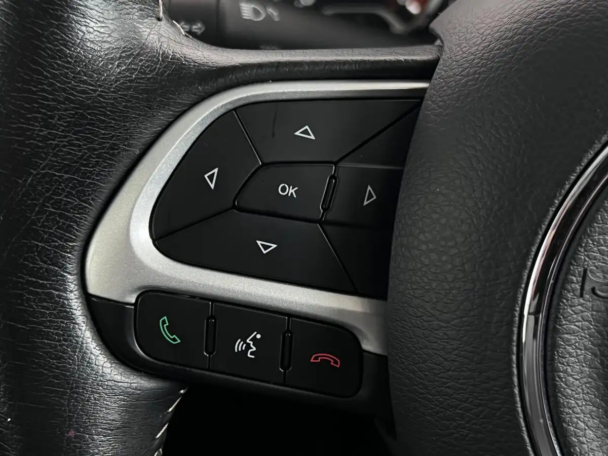 2016-jeep-renegade-16-multijet-ii-limited-ss-big-21