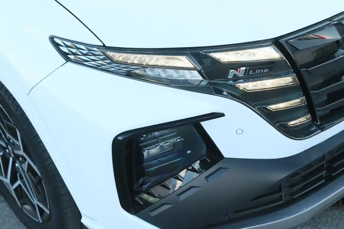 2023-hyundai-tucson-16-t-gdi-n-line-s-265ps-4wd-phev-auto-big-8