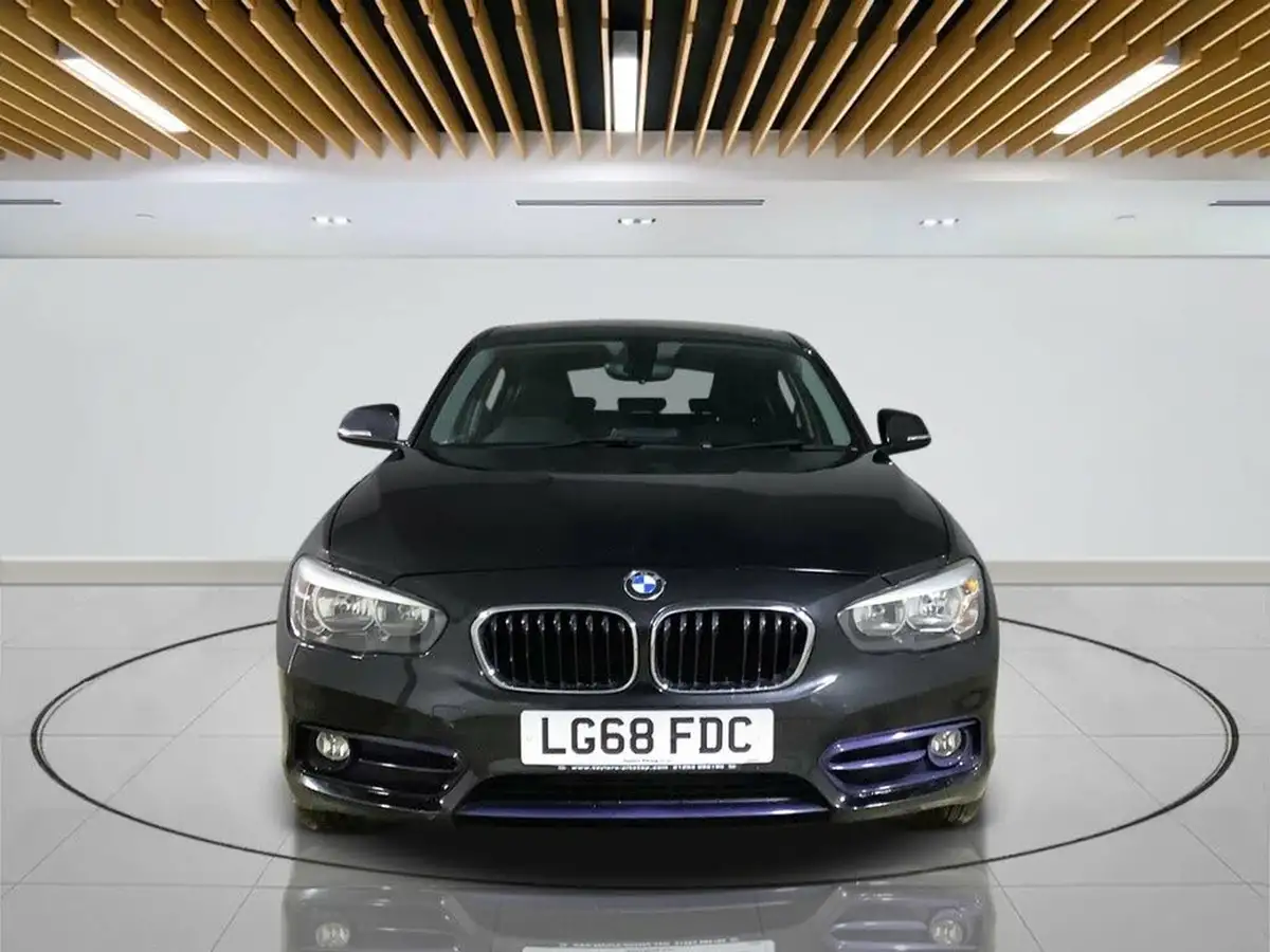 2018-bmw-1-series-15td-116d-sport-5d-big-1