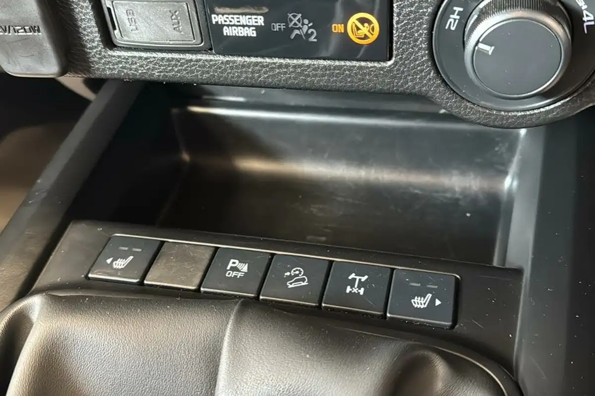 2023-isuzu-d-max-19td-dl20-double-big-30