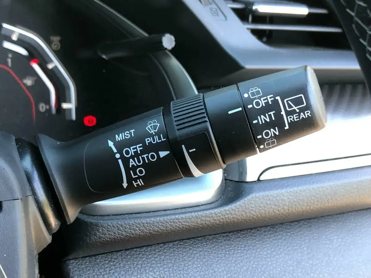2019-honda-civic-15-vtec-turbo-sport-ss-big-77