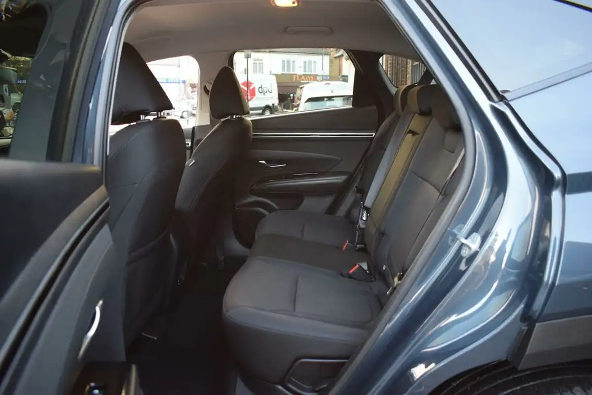 2022-hyundai-tucson-16-t-gdi-se-connect-150ps-48-volt-mhev-dct-big-18
