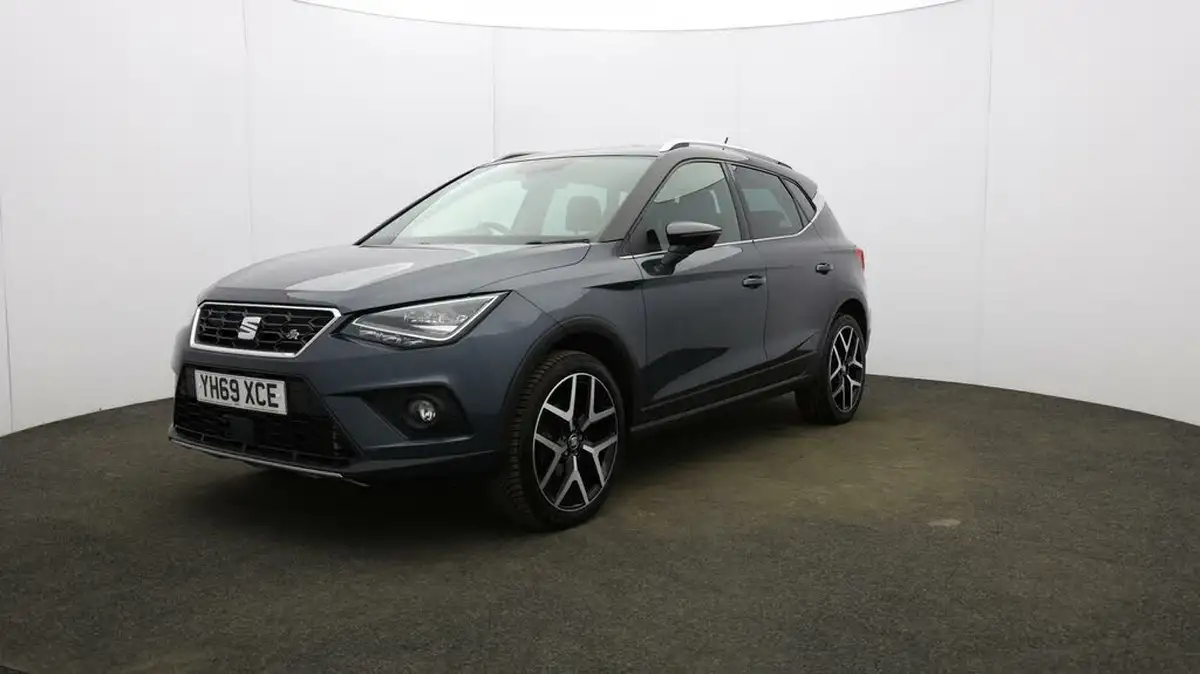 2019-seat-arona-10-tsi-fr-sport-big-2