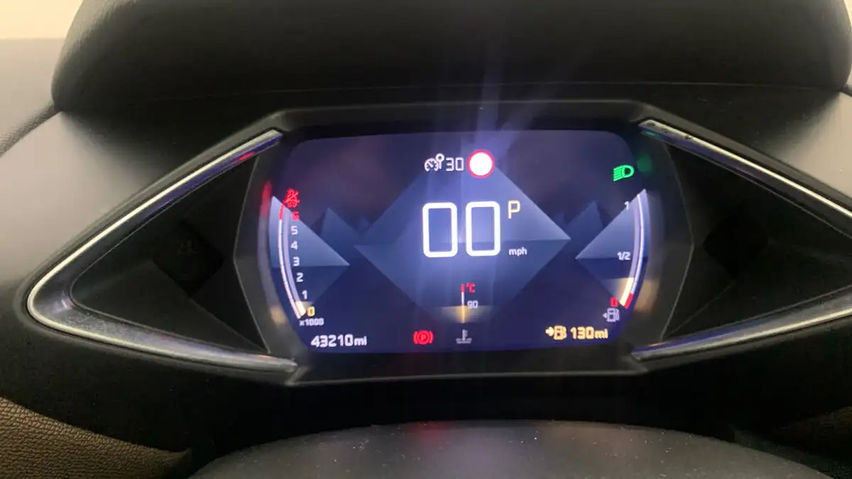 2019-ds-ds-3-crossback-12-puretech-prestige-130ps-eat8-big-9