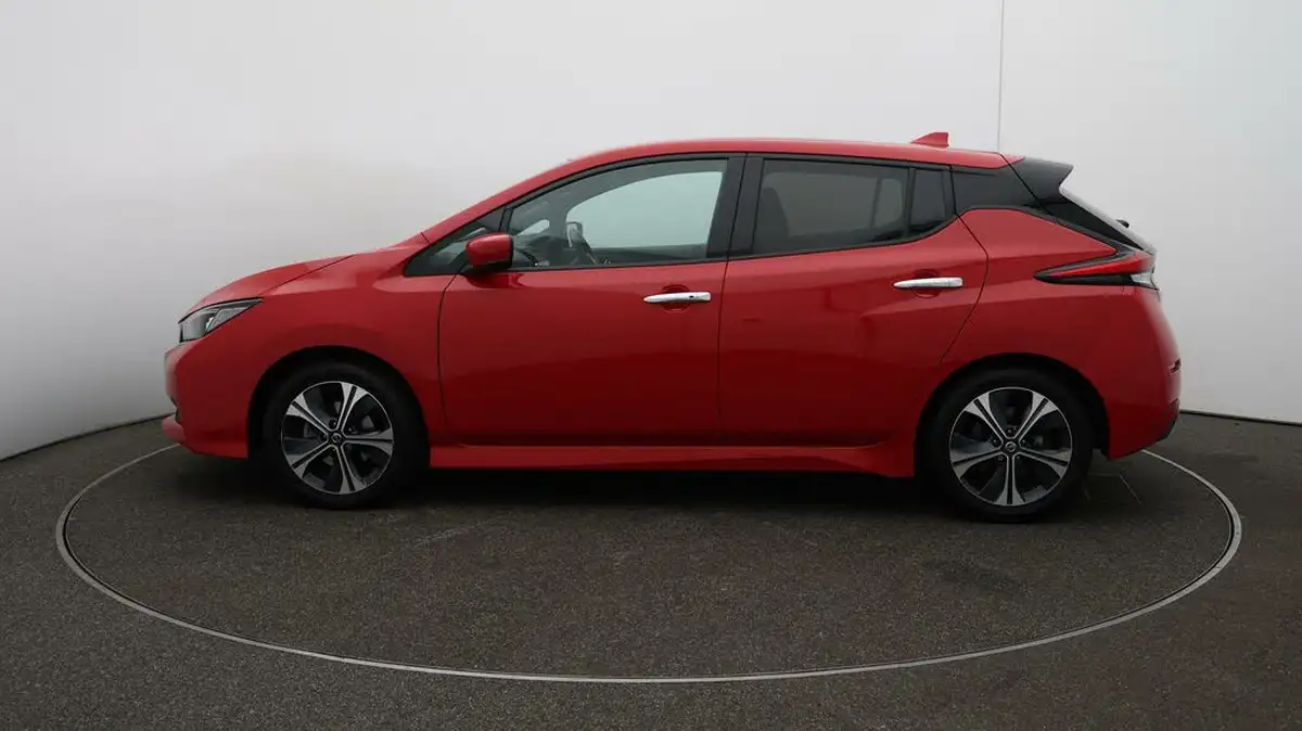 2022-nissan-leaf-e-tekna-big-55