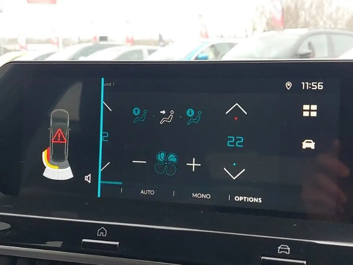 2023-citroen-c4-12-puretech-sense-big-16