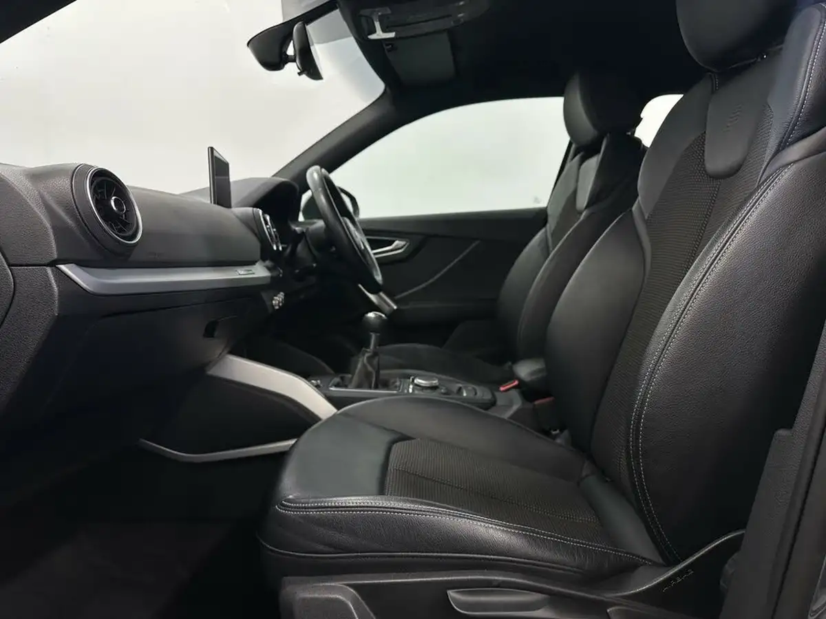 2018-audi-q2-14-tfsi-s-line-big-34