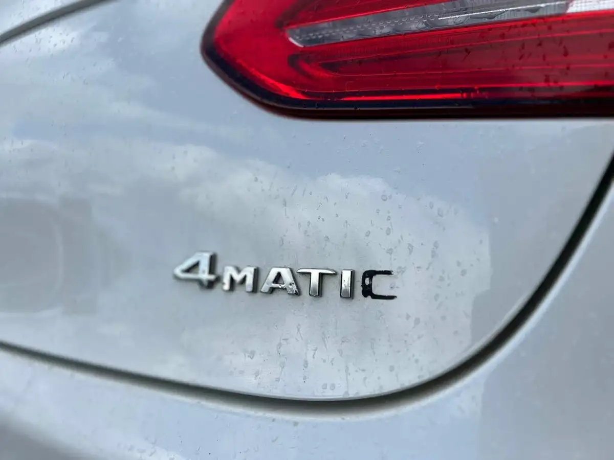 2018-mercedes-benz-glc-class-21d-glc250d-amg-line-premiumss-coupe-4d-big-18
