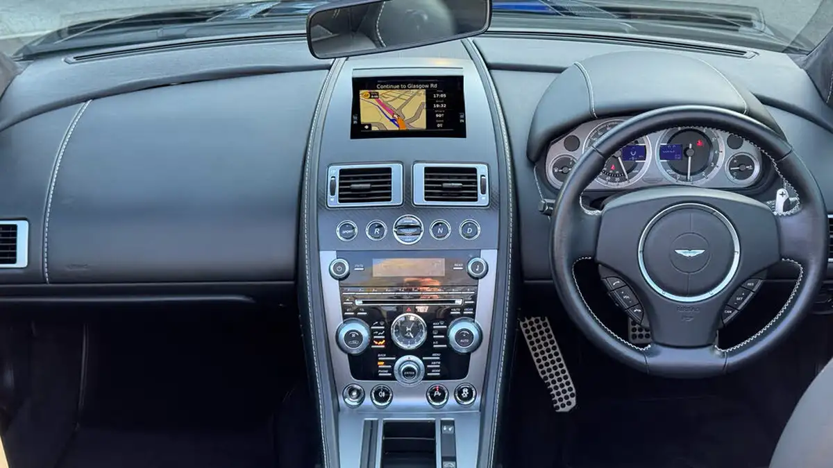 2013-aston-martin-vantage-47-s-roadster-convertible-big-9
