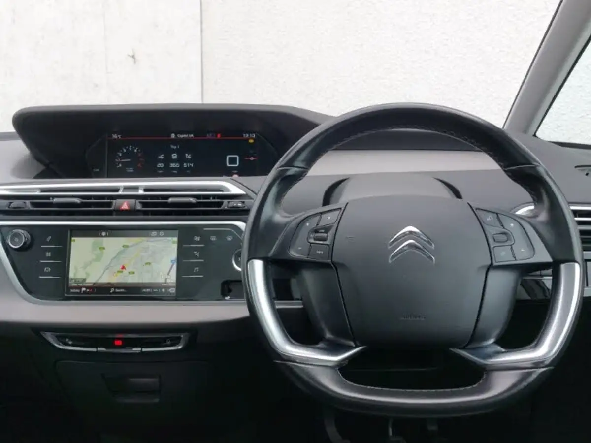 2019-citroen-c4-spacetourer-12-puretech-flair-big-6