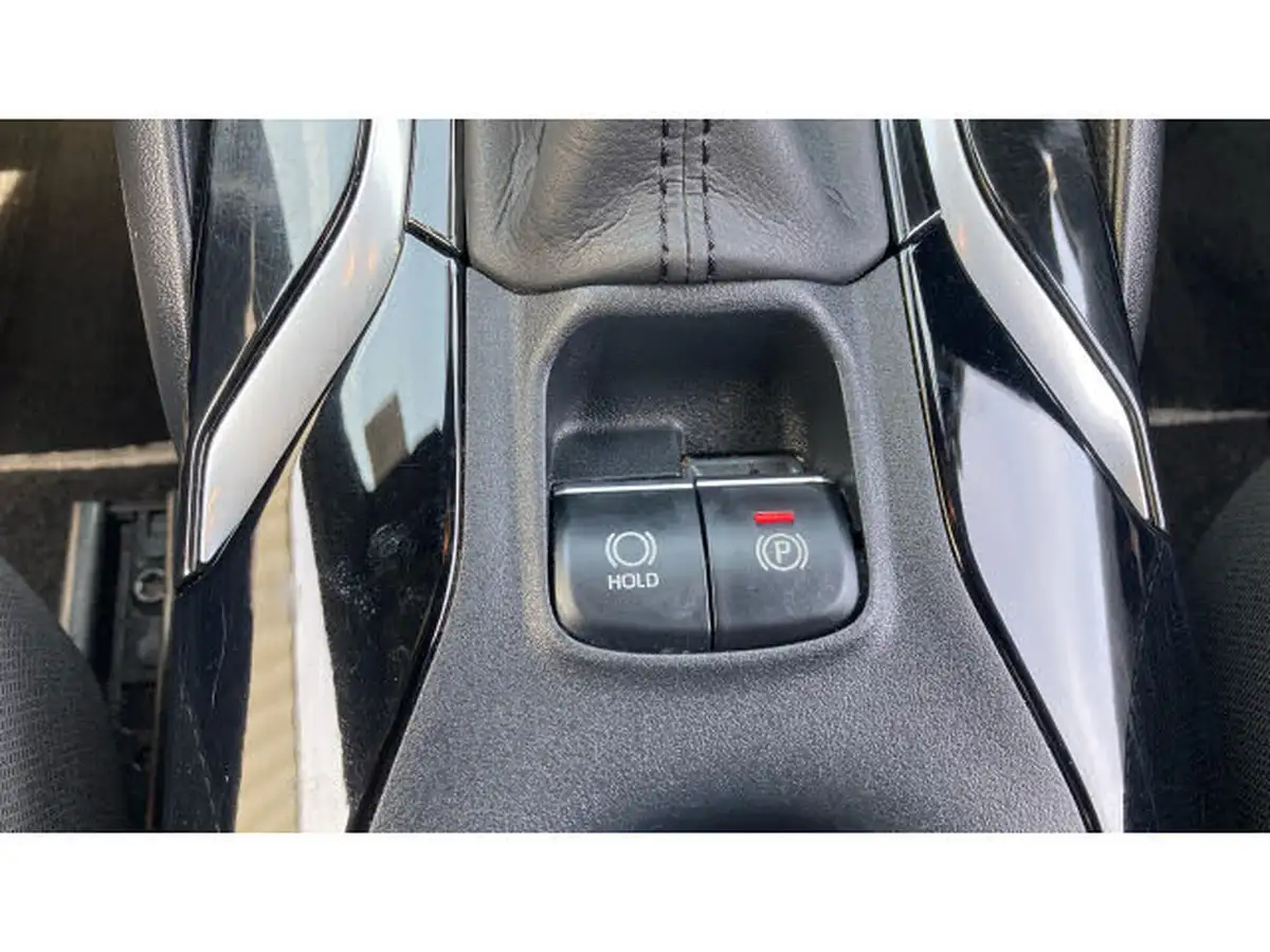 2022-toyota-corolla-18-vvt-i-icon-tech-spare-wheel-touring-sports-5d-big-19