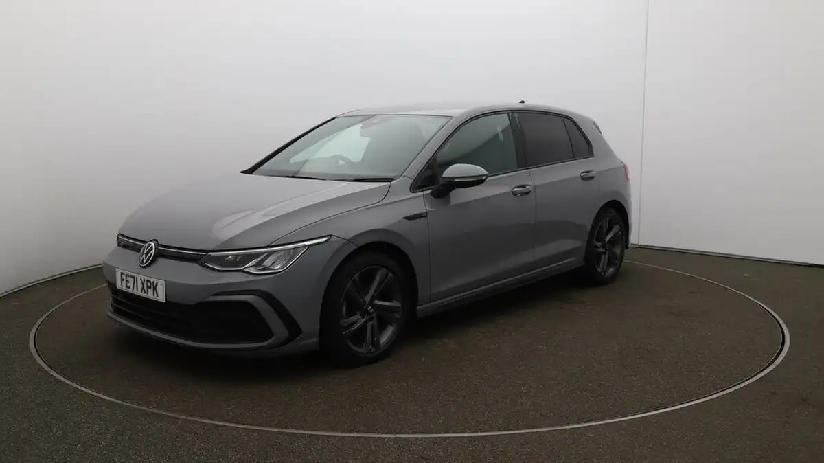 2021-volkswagen-golf-15-tsi-r-line-150ps-hatchback-big-3