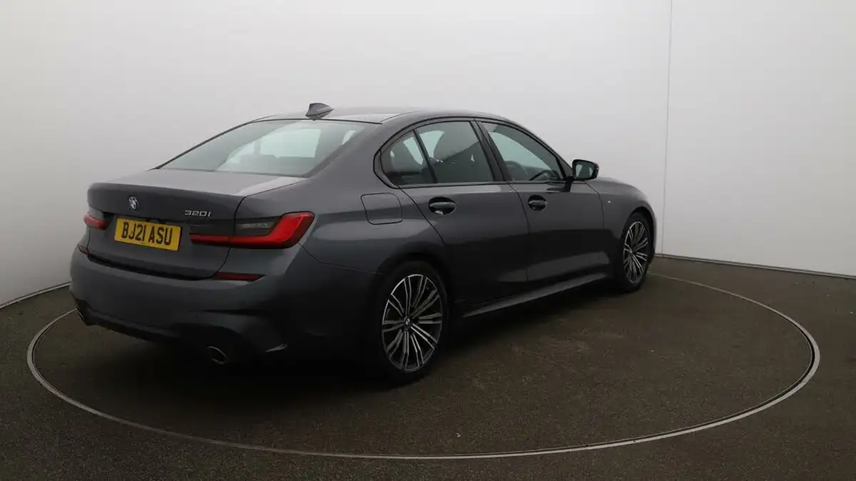 2021-bmw-3-series-20-320i-m-sport-saloon-4d-big-46