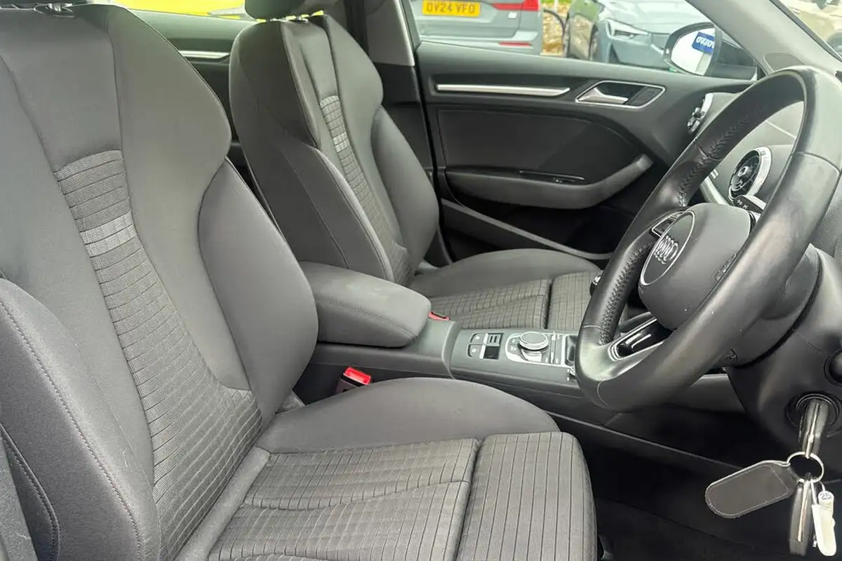 2018-audi-a3-15-tfsi-sportback-5d-big-28